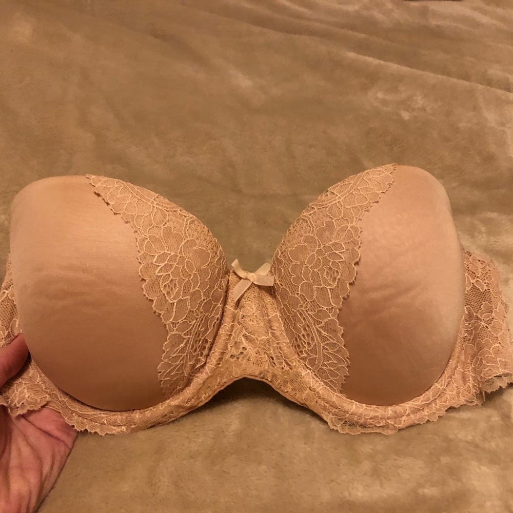Strapless Victoria’s Secret bra 32DD
